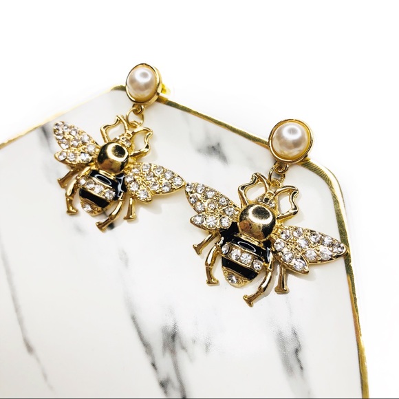 BLING BEE FAUX PEARL SPARKLY BUG DANGLE EARRINGS - Picture 2 of 8